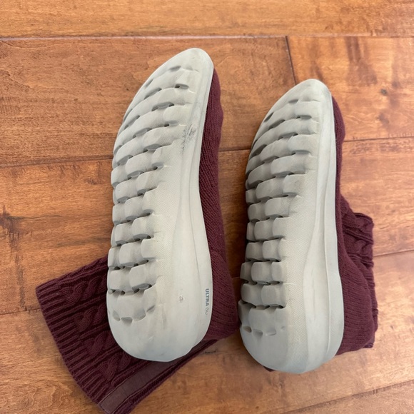 Skechers Air Cooled Goga Mat Women's Burgundy Mid-Calf Knitted Sock Boots SZ 7.5 - Picture 9 of 15